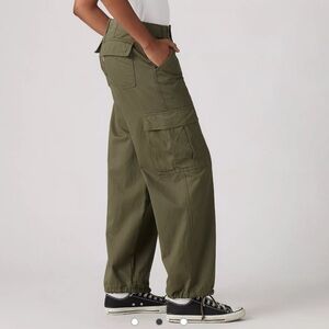 Levi’s Army Green Cargo Pants